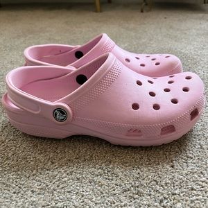 PINK CROCS! Men’s size 6, women’s size 8